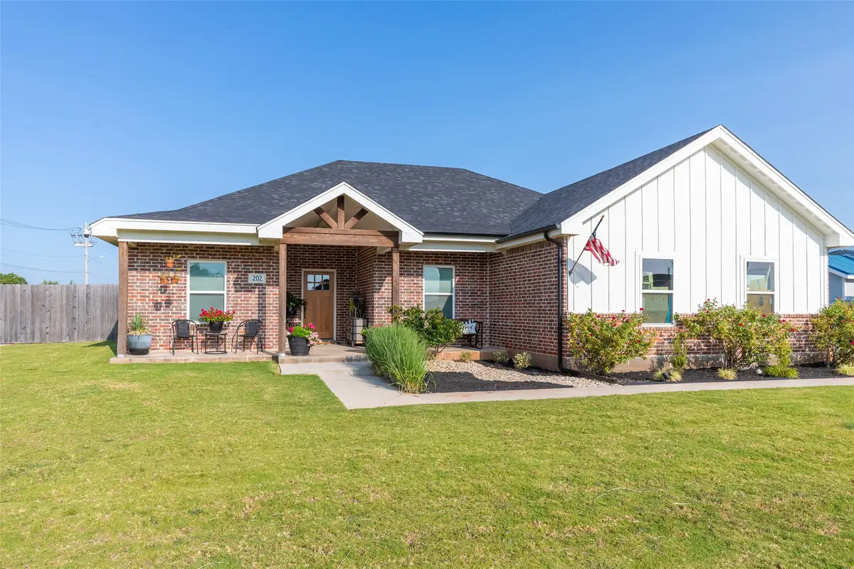 202 Marlin Street, Clyde, TX 79510 - #1