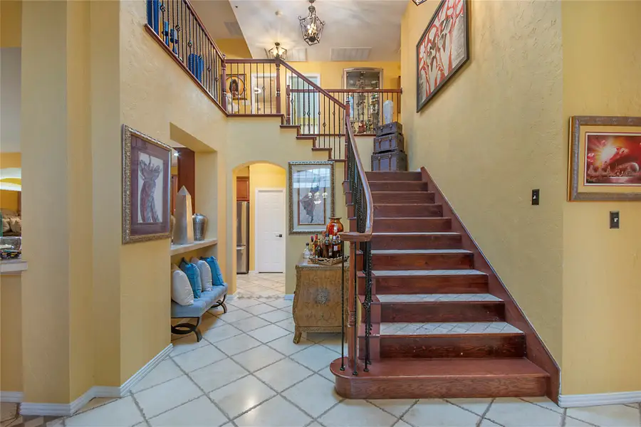 663 E Sandra Lane, Grand Prairie, TX 75052 - #2