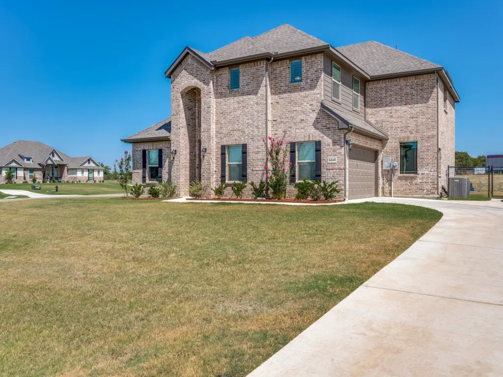6048 Mango Drive, Sanger, TX 76266 - #1