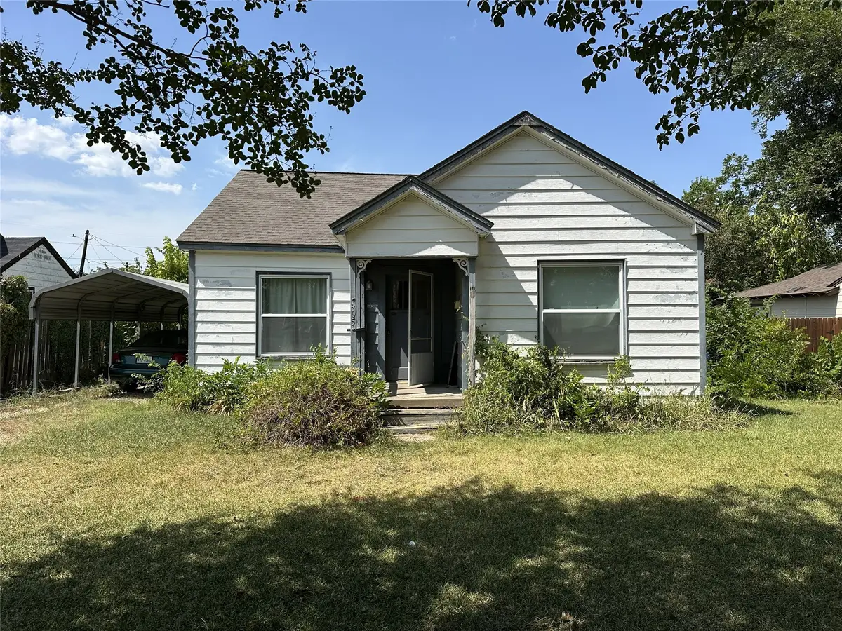 405 W Avenue E, Garland, TX 75040 - #1