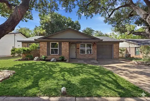2730 Ridgewood Street, Irving, TX 75062