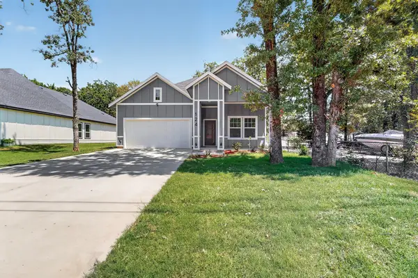 124 Lost Forest Road, Gun Barrel City, TX 75156