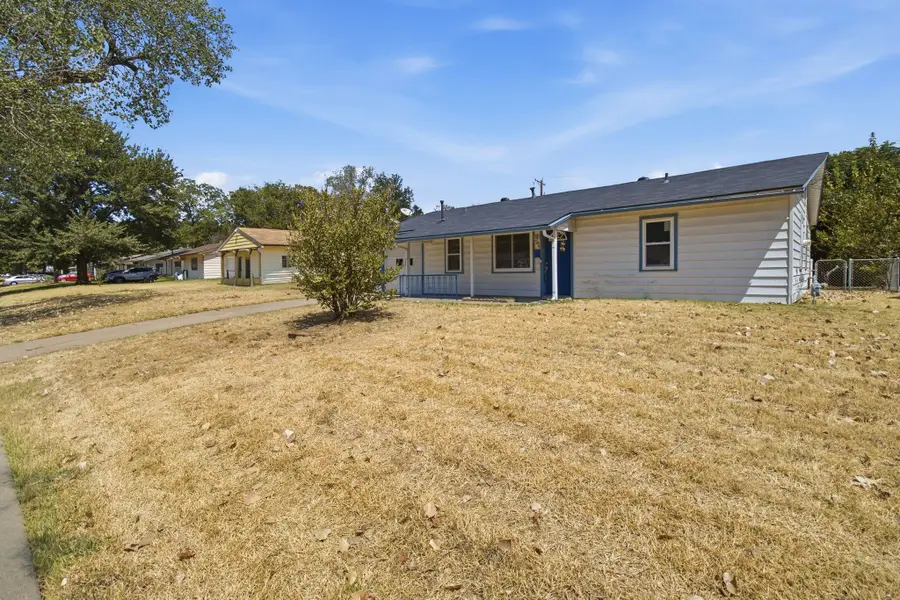 804 Aransas Drive, Euless, TX 76039 - #3