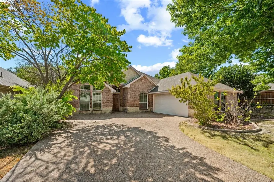 7408 Rolling Hills Drive, Benbrook, TX 76126 - #2