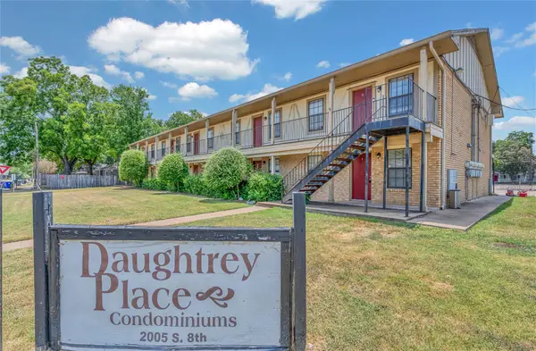 2005 S 8th Street, Waco, TX 76706