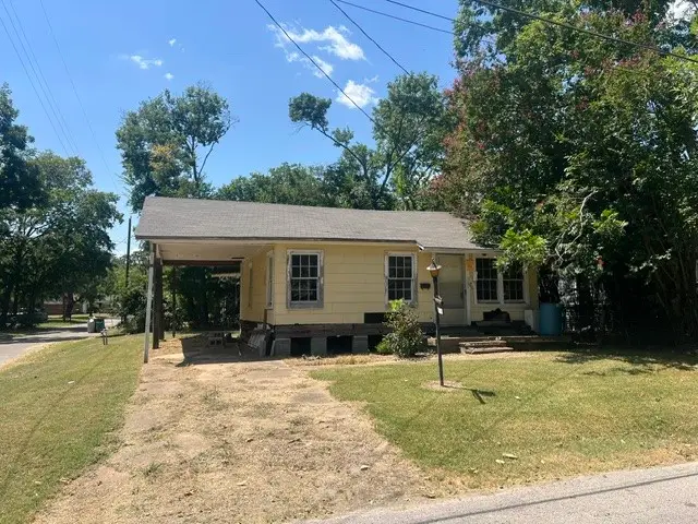 1103 Pine Street, Bonham, TX 75418 - #2