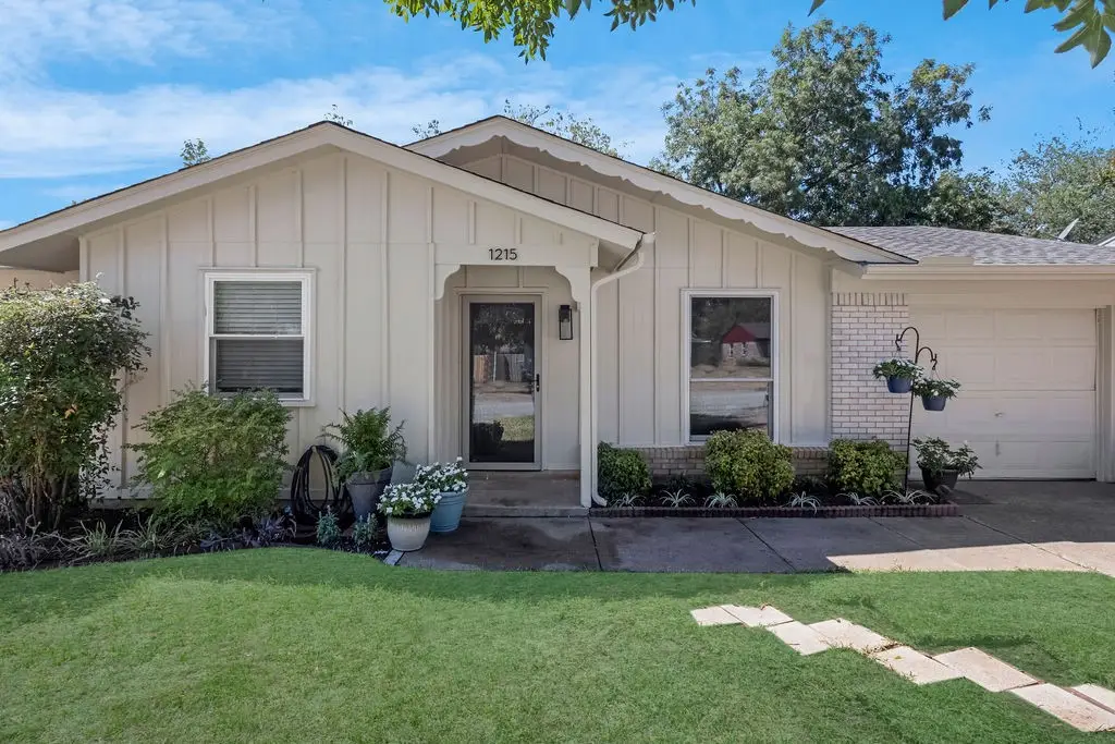 1215 Aransas Drive, Euless, TX 76039 - #1