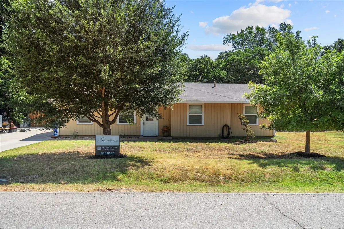 128 Lynn Drive, Azle, TX 76020 - #1