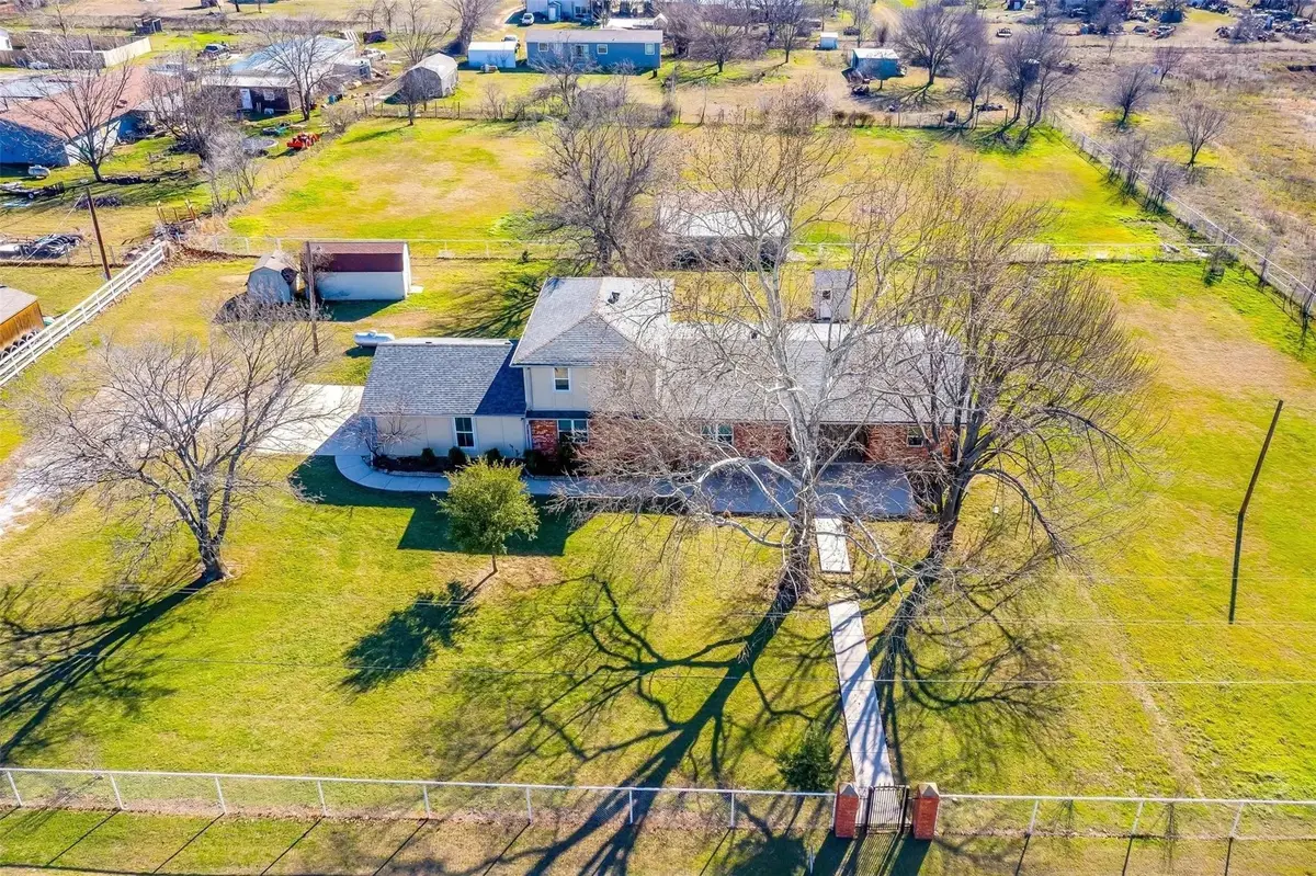 125 County Road 4850, Newark, TX 76071 - #1