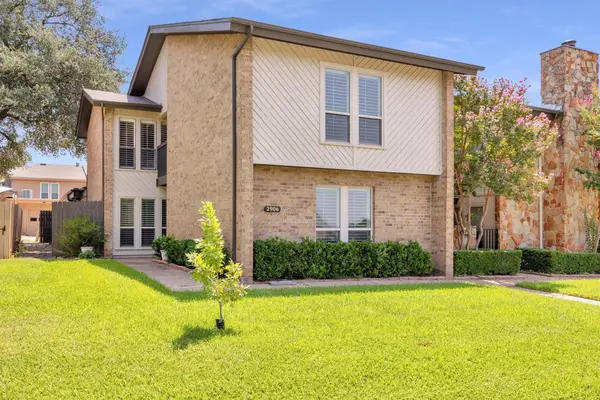 2906 Wayside Drive, Bedford, TX 76021