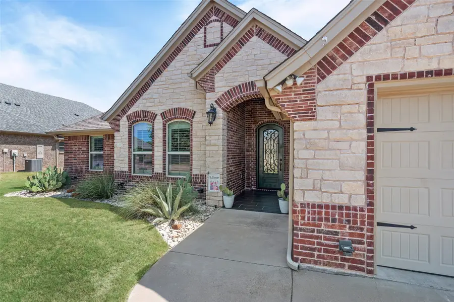 427 River Bank Lane, Granbury, TX 76049 - #2
