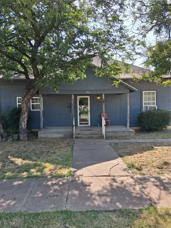 310 N Trinity Street, Coleman, TX 76834