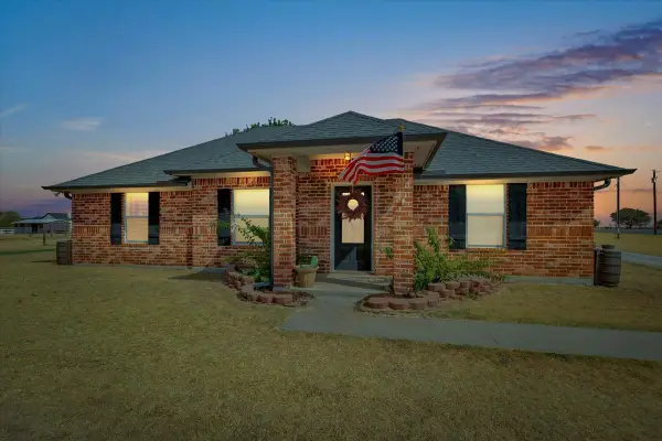 229 Harvey Lane, Decatur, TX 76234