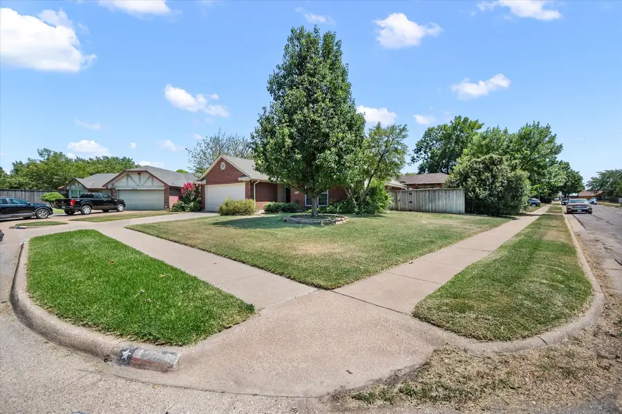 4209 Worth Forest Drive, Arlington, TX 76016 - #2