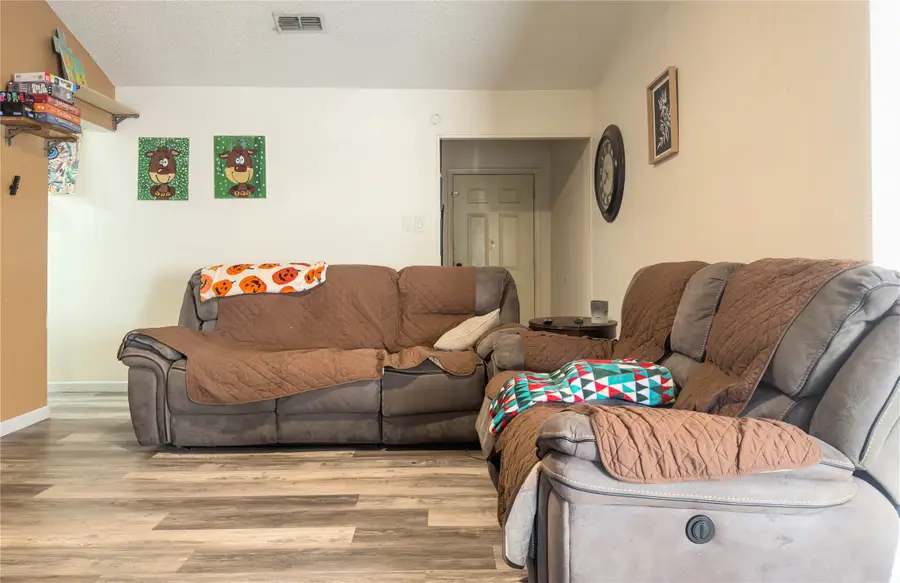 1516 NW 1st Avenue, Mineral Wells, TX 76067 - #2
