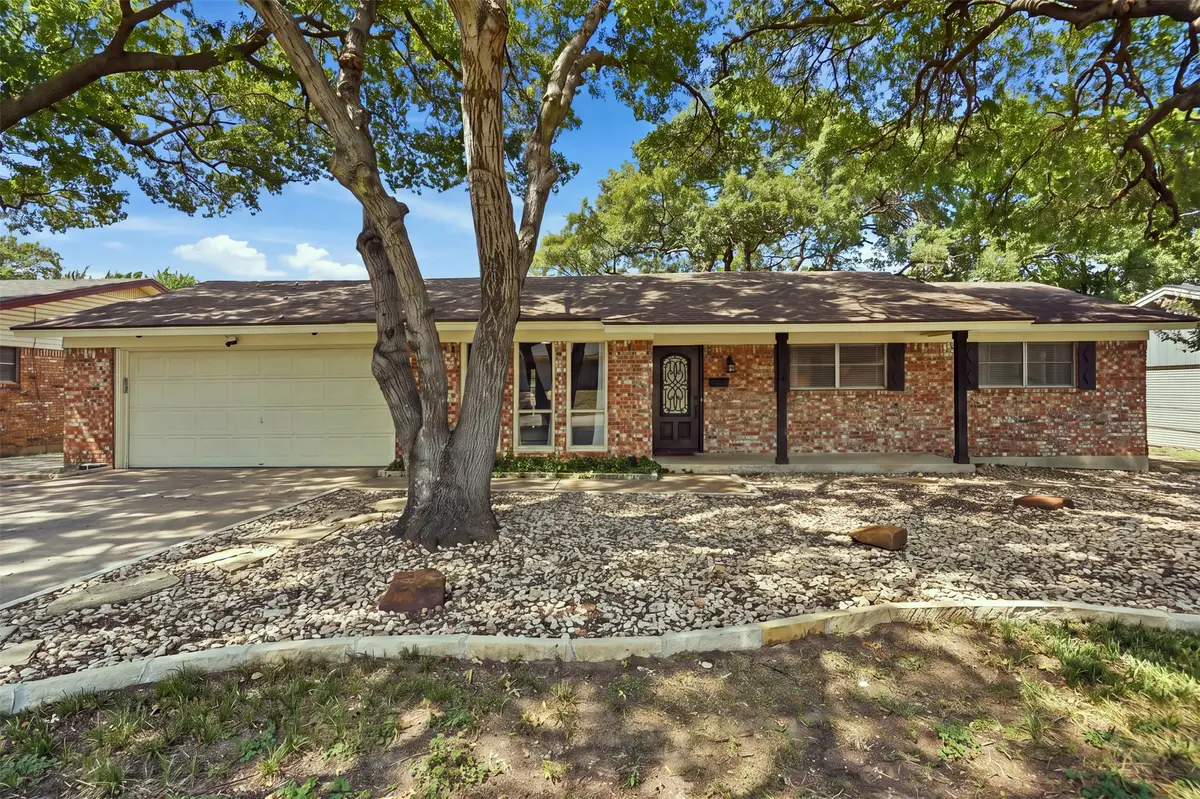 5709 Starlight Drive, Haltom City, TX 76117 - #1