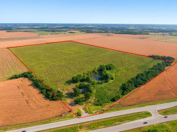 8424 W Ennis Avenue, Ennis, TX 75119