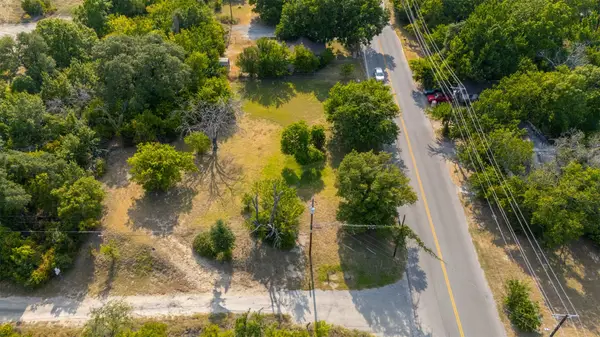 202 S Merrimac Street, Weatherford, TX 76086