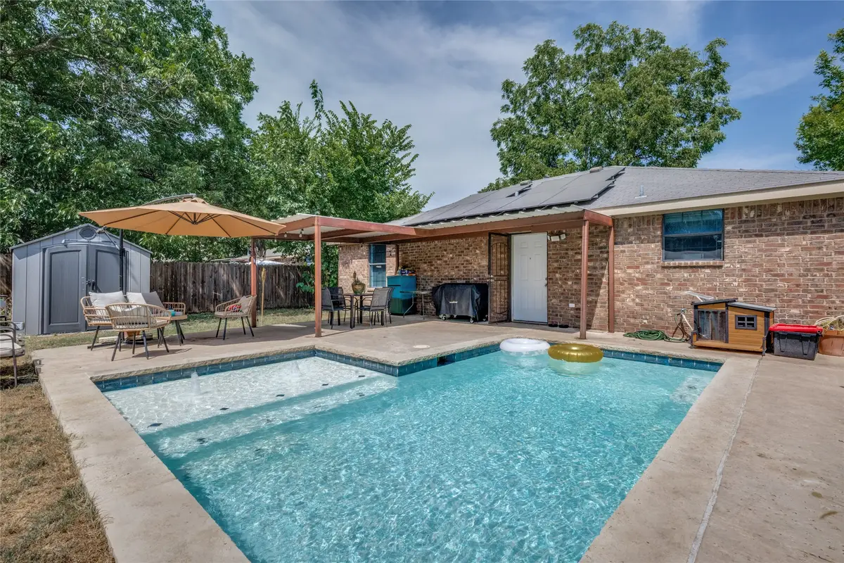 105 N 7th Street, Sanger, TX 76266 - #1