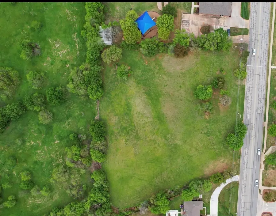 1721 N Walnut Creek Drive, Mansfield, TX 76063 - #2