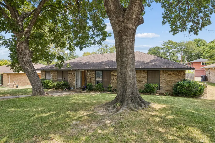 3060 Kiestridge Drive, Dallas, TX 75233 - #3