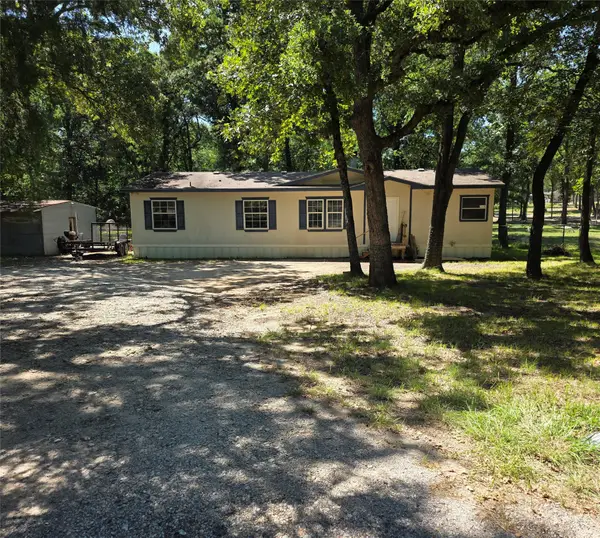 15810 S 3rd Street, Scurry, TX 75158