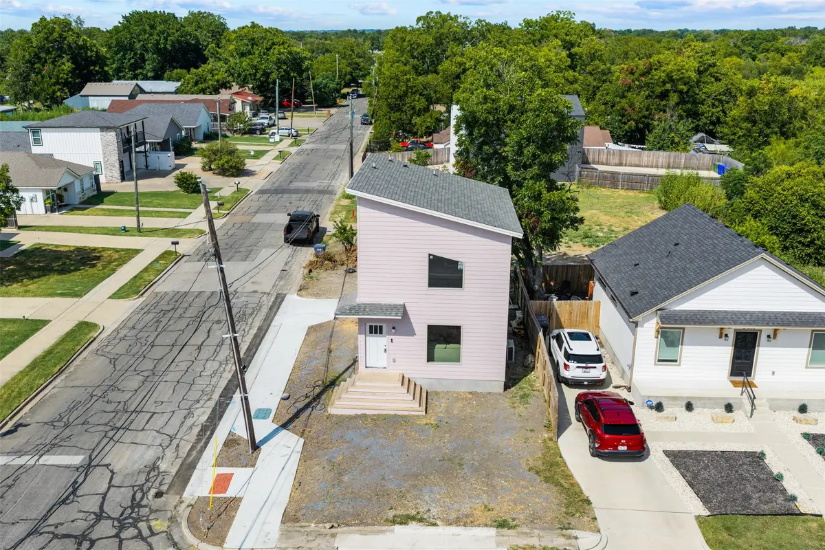 2400 S 12th Street, Waco, TX 76706 - #1