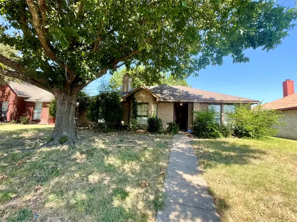 2611 Trumpet Drive, Rowlett, TX 75089