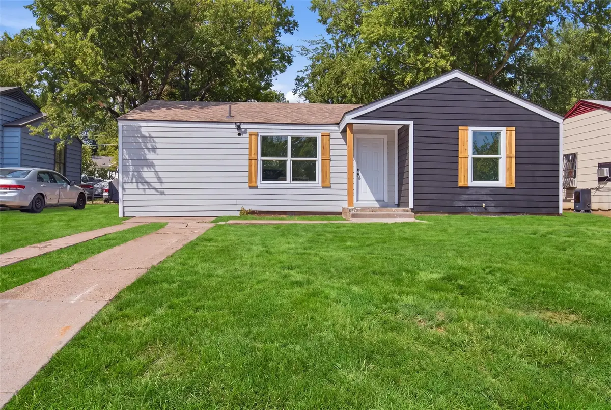 905 E Shaw Street, Fort Worth, TX 76110 - #1