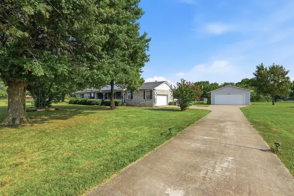 27513 State Highway 56, Whitesboro, TX 76273