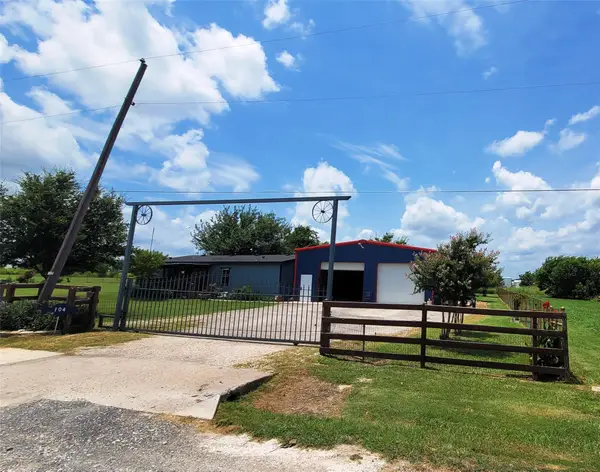 104 Mimosa Way, Venus, TX 76084