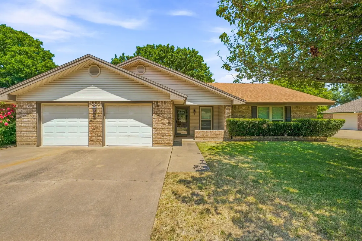 142 Blue Jay Street, Stephenville, TX 76401 - #1