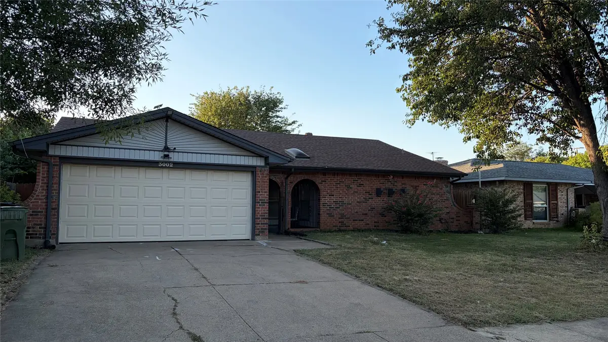 3002 Barrington Place, Arlington, TX 76014 - #1
