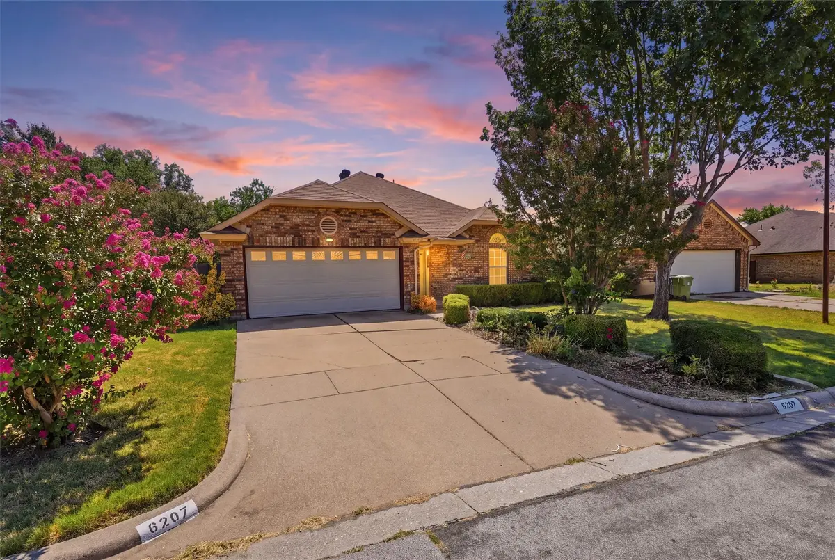6207 Declaration Drive, Arlington, TX 76002 - #1