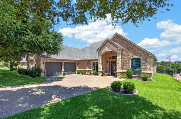 4457 Fairway View Drive, Fort Worth, TX 76008