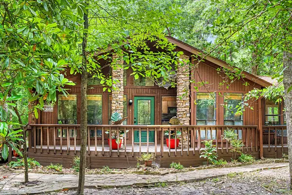 209 Woodfern Glen, Holly Lake Ranch, TX 75765