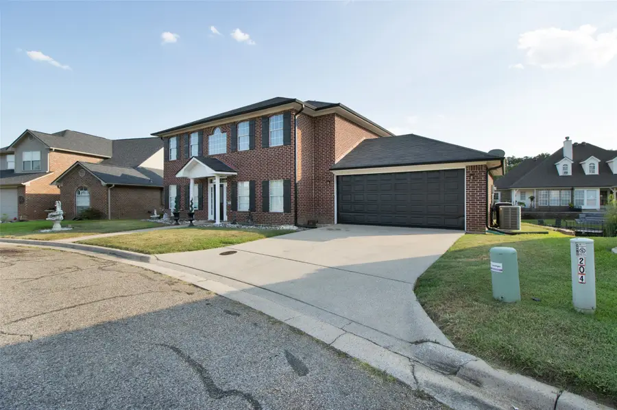 204 Millpond Drive, Longview, TX 75604 - #2