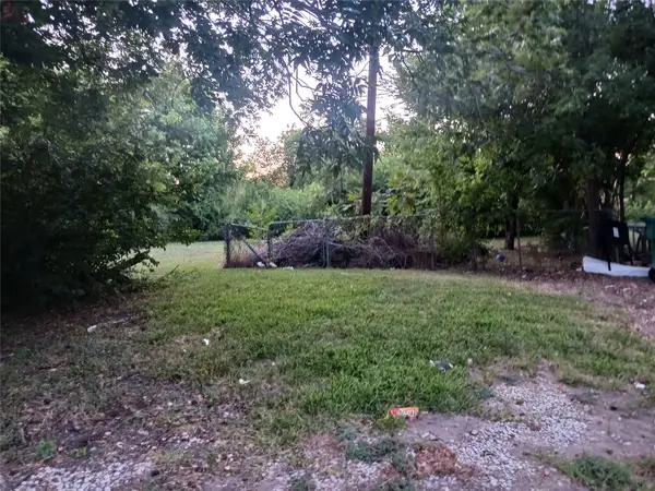 315 E Belt Line Road, Wilmer, TX 75172