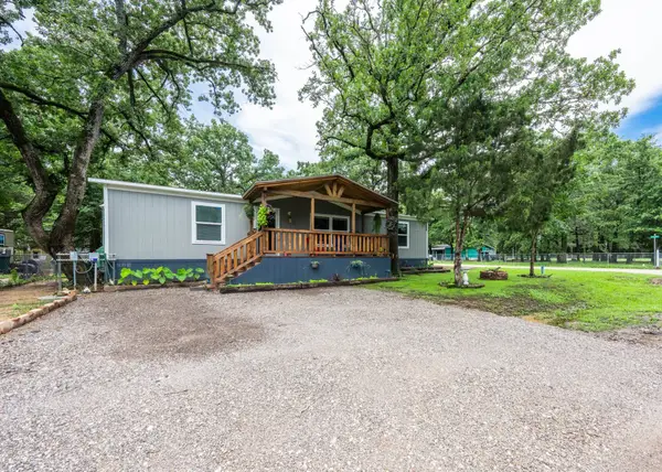 200 Pecos Drive, Mabank, TX 75156