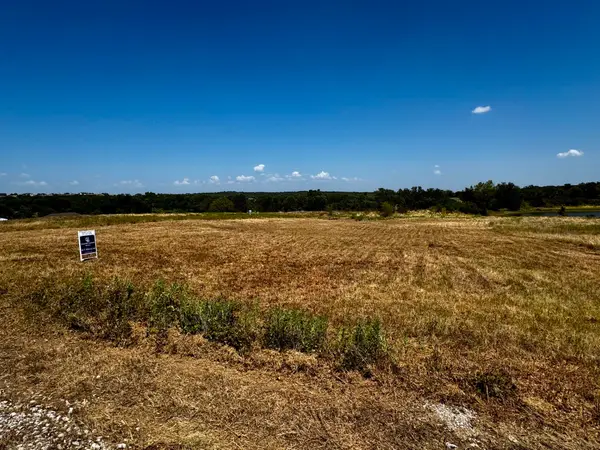 2005 Hilltop Cove, Springtown, TX 76082