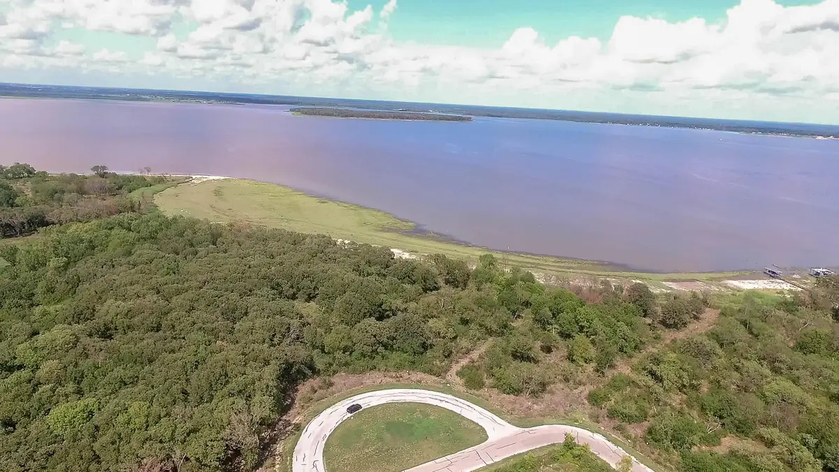 8423 Southern Shore Court, Kemp, TX 75143 - #1