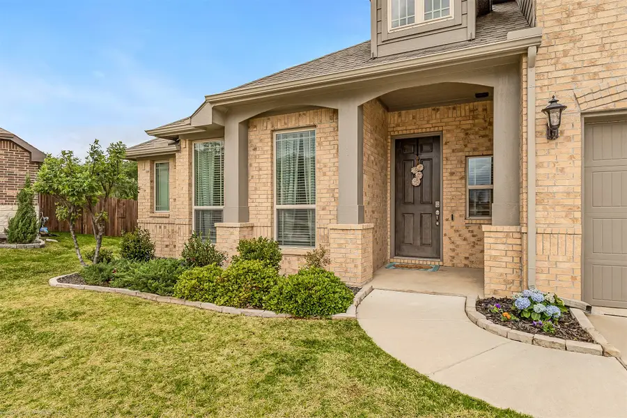 485 W Autumn Hill Bluff, Lavon, TX 75166 - #3
