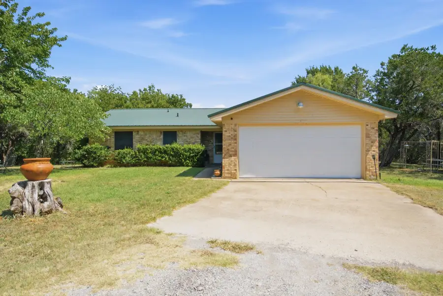 135 Indian Mountain Court, Granbury, TX 76048 - #2