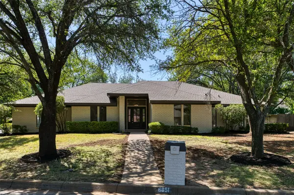 6851 Shorecrest Court, Fort Worth, TX 76132