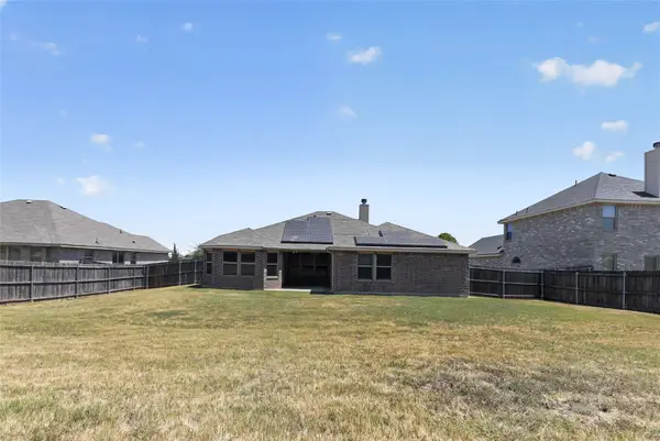 7526 Park Avenue, Forest Hill, TX 76140