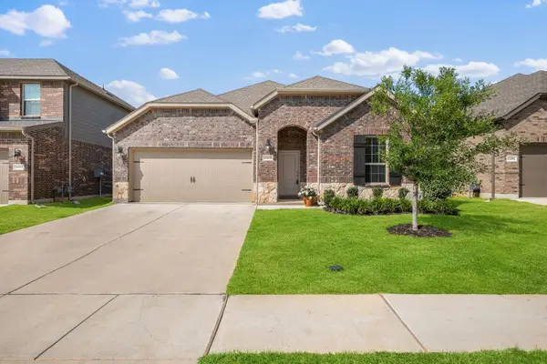 10408 Bluestone Lane, Aubrey, TX 76227
