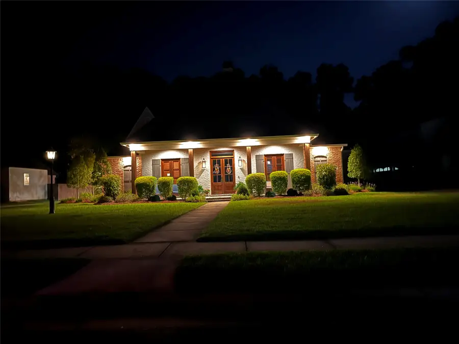 435 Oakwood Trace Court, Shreveport, LA 71106 - #3