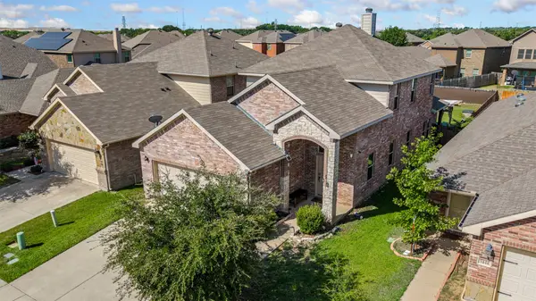 5448 Grenada Drive, Fort Worth, TX 76119