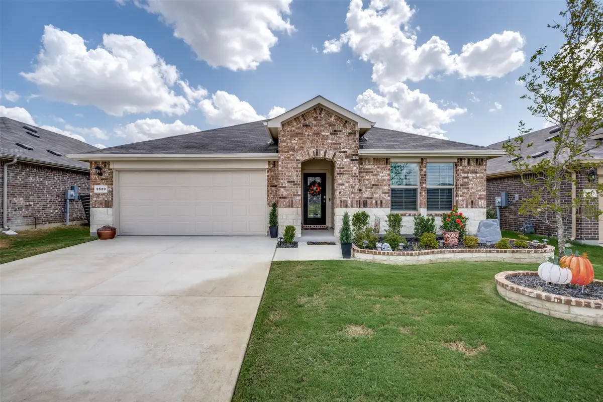 5529 Legends Way, Krum, TX 76249 - #1