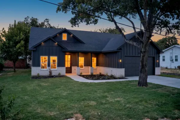 707 W Turner Street, Wolfe City, TX 75496